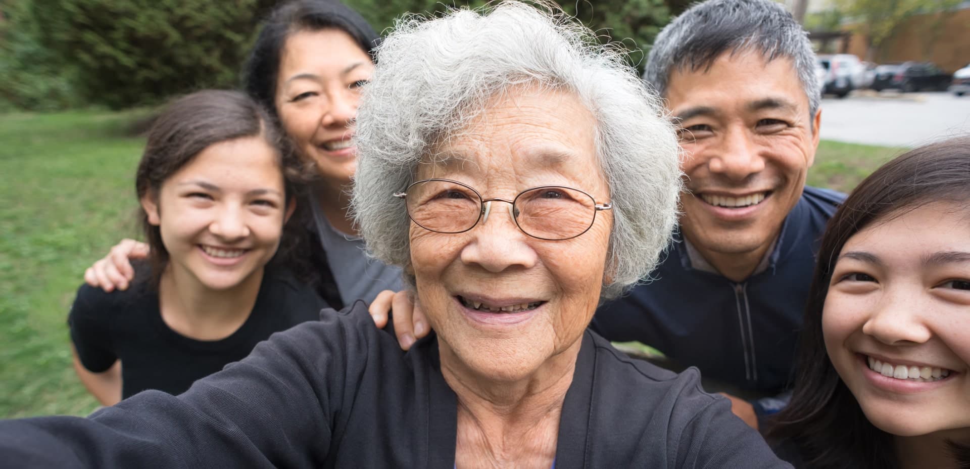 How to Choose the Right Home Care Provider for Loved Ones